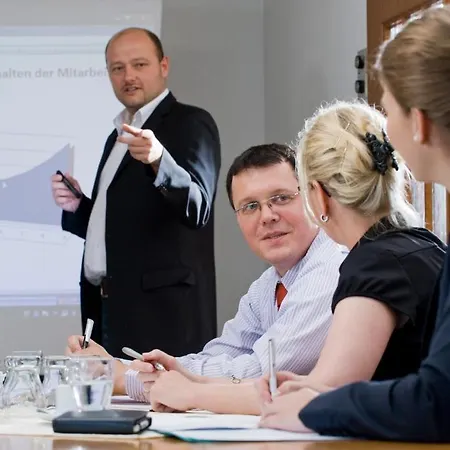 Am Stadtpark 호텔 북스테후데