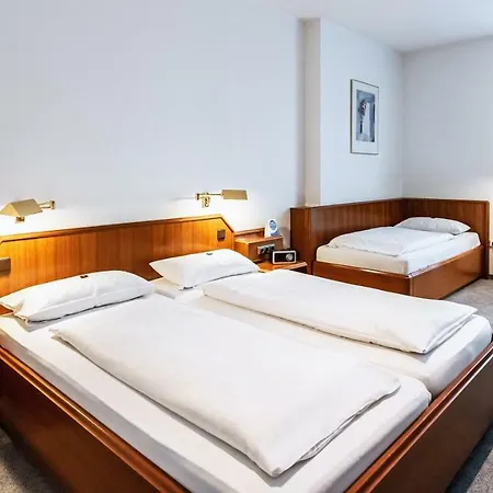 Am Stadtpark 3* בוקסטהודה